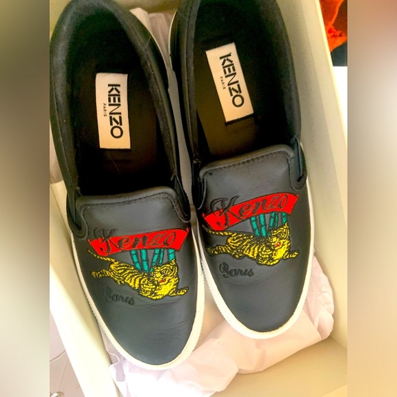 Kenzo skate shoes logo slip ons $350  6 embroidered designer leather black fall - Picture 1 of 3